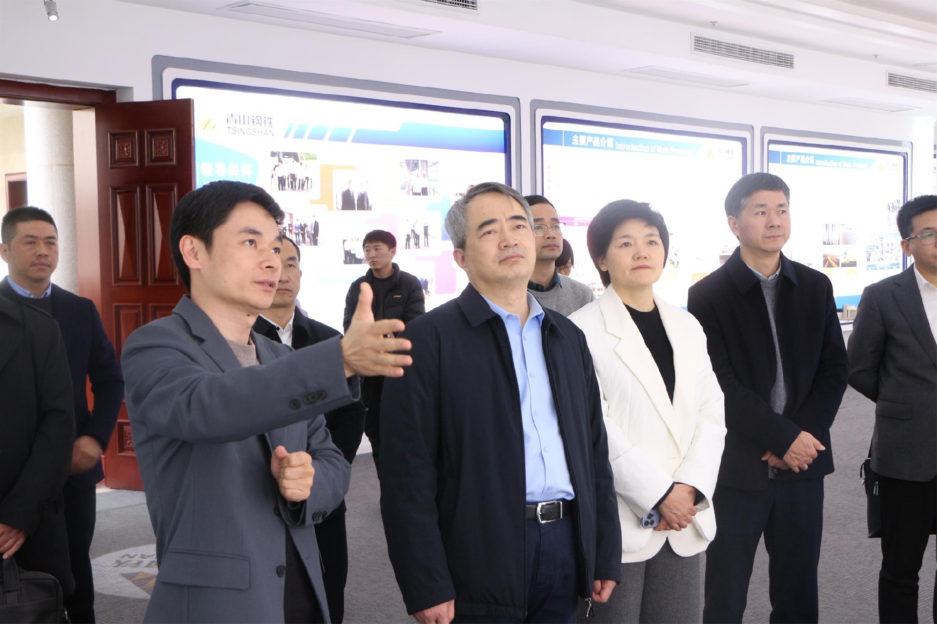 浙江省統(tǒng)計(jì)局局長(zhǎng)吳勝豐蒞臨青山鋼鐵指導(dǎo)工作